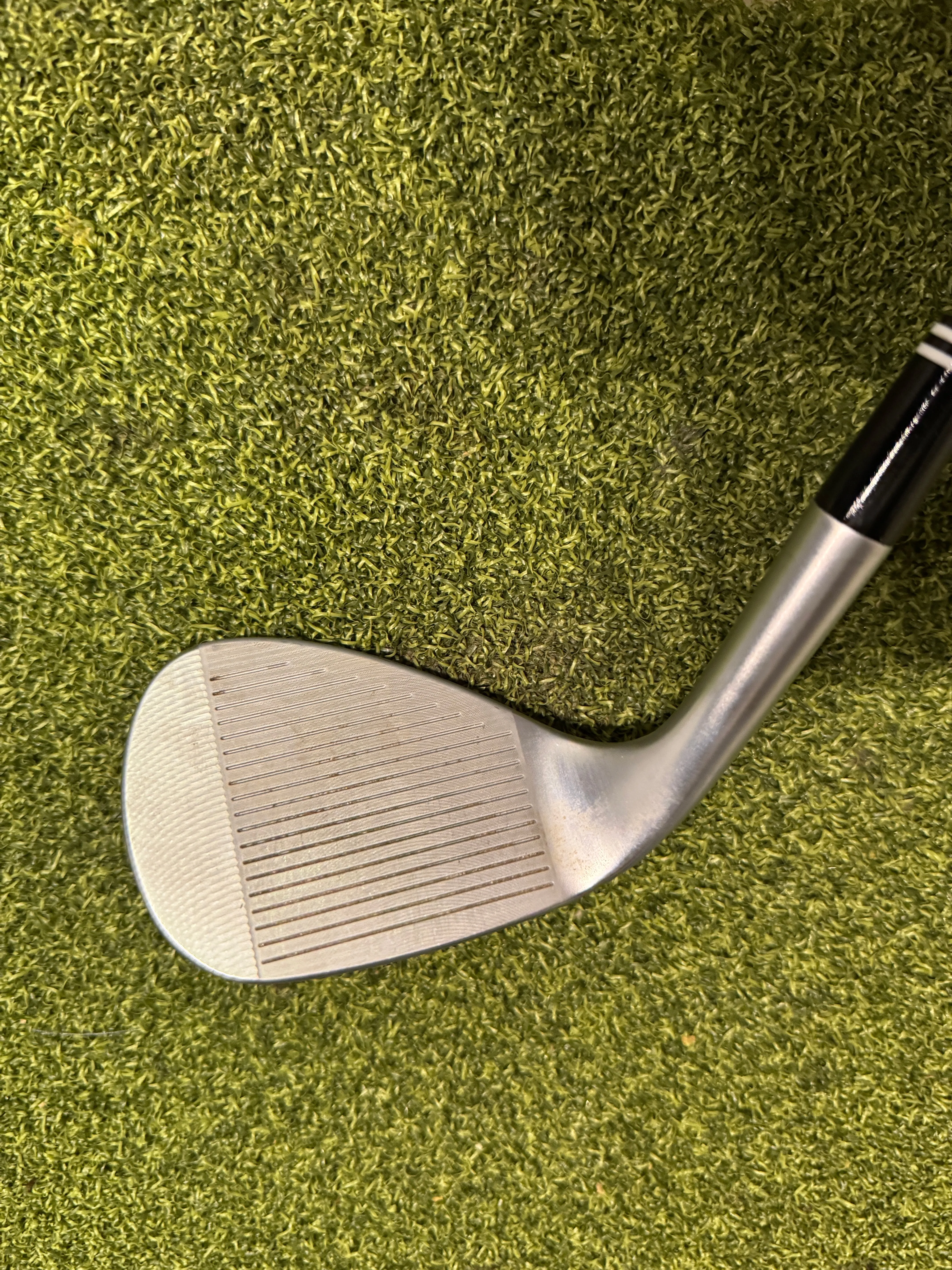 Cleveland CBX 4 56.14* Wedge ,KBS Hi Rev 2.0 Wedge Flex, RH